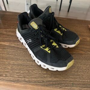 ON Mens Running Shoes Size 10.5
